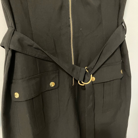 New with tags Sharagano sleeveless shirt dress with gold details - Picture 5 of 8